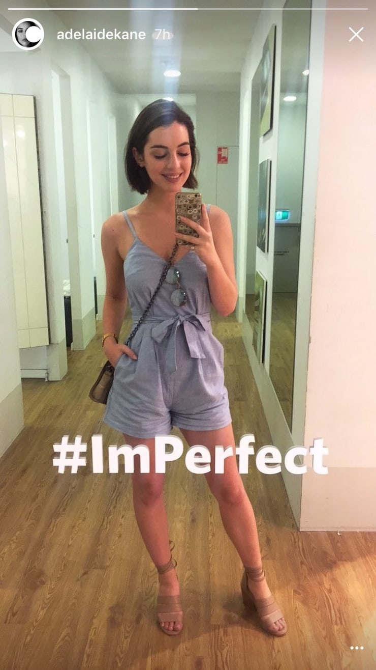 Adelaide Kane taking a selfie