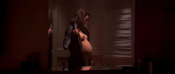 Demi Moore pregnant nude in The Seventh Sign (1988)