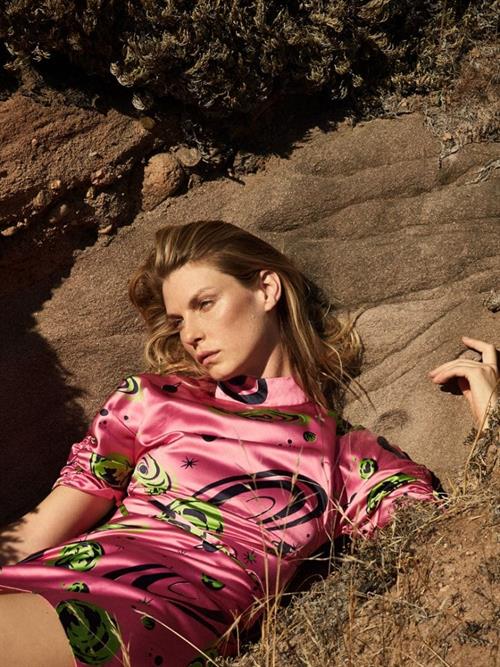 Angela Lindvall