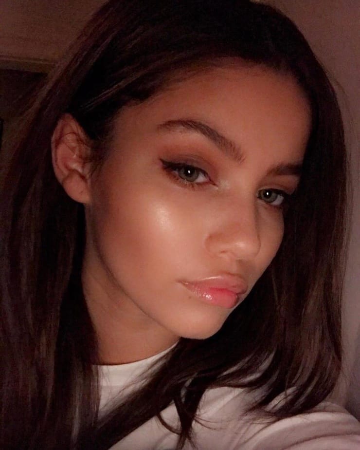 Audreyana Michelle taking a selfie