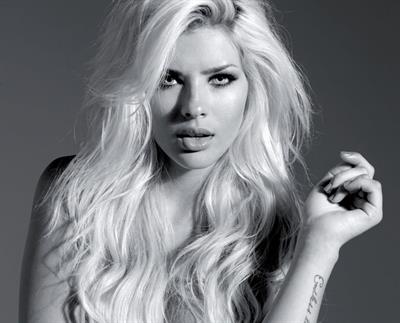 María Eugenia Suárez