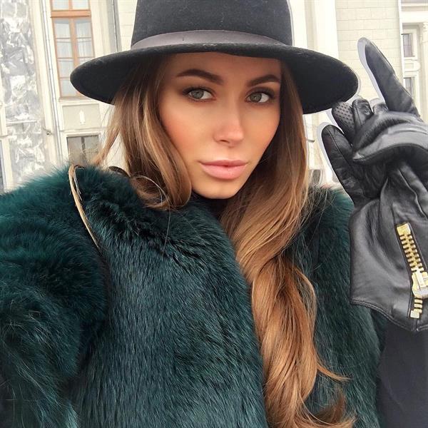 Mirgaeva Galinka taking a selfie