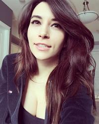 Alinity Divine taking a selfie