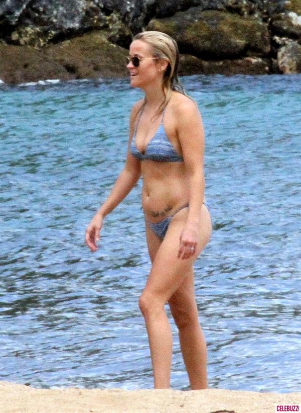 Reese Witherspoon in a bikini