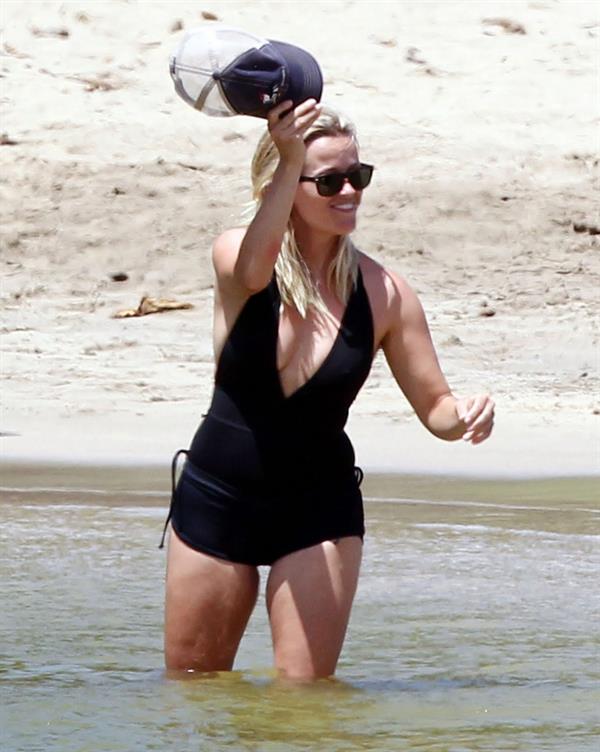 Reese Witherspoon in a bikini