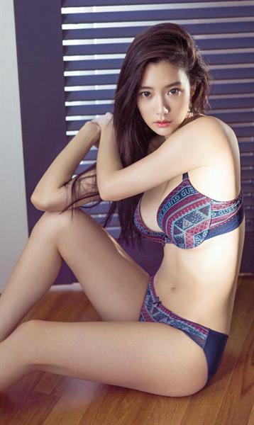 Felixia Yeap in lingerie