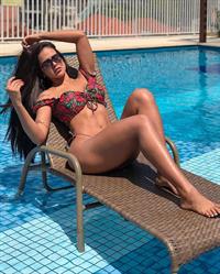 Dai Macedo in a bikini