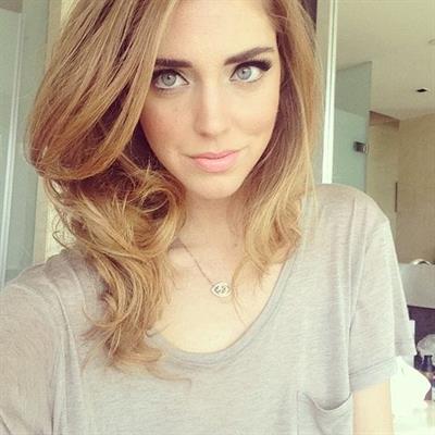 Chiara Ferragni taking a selfie