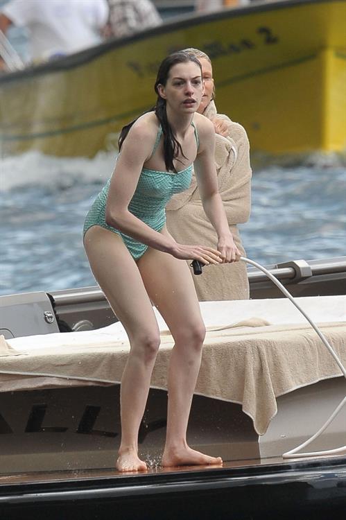 Anne Hathaway on vacation in Italy July 22, 2011 