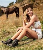 Kaley Cuoco