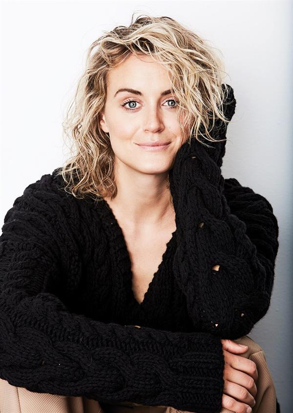 Taylor Schilling