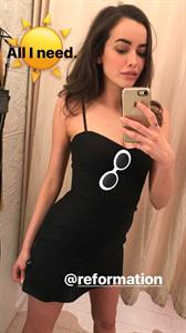 Sarah Stephens taking a selfie