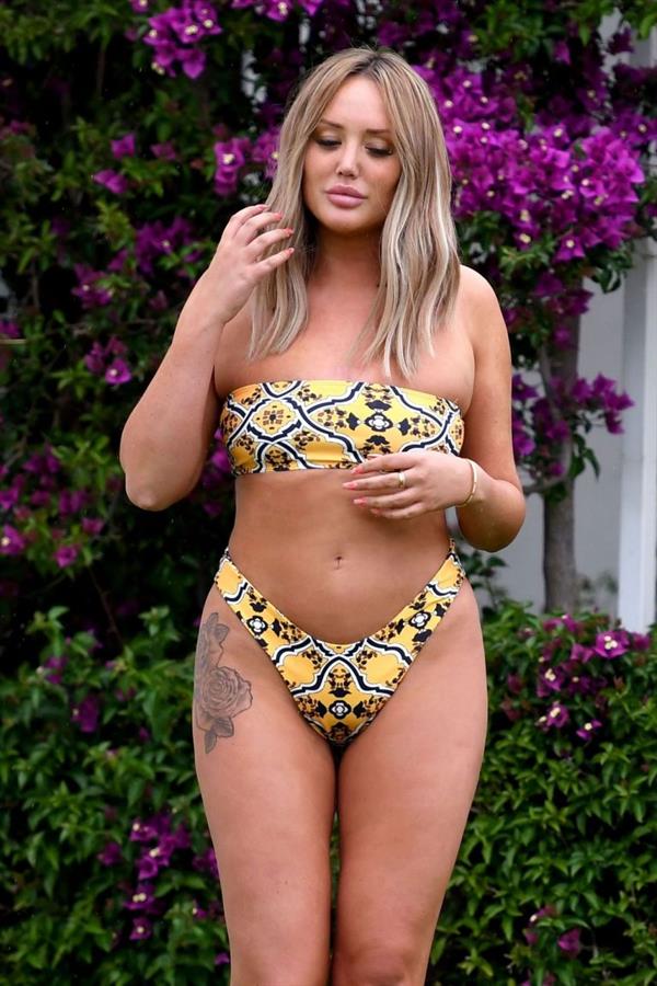 Charlotte Crosby in a sexy bikini seen by paparazzi.




























