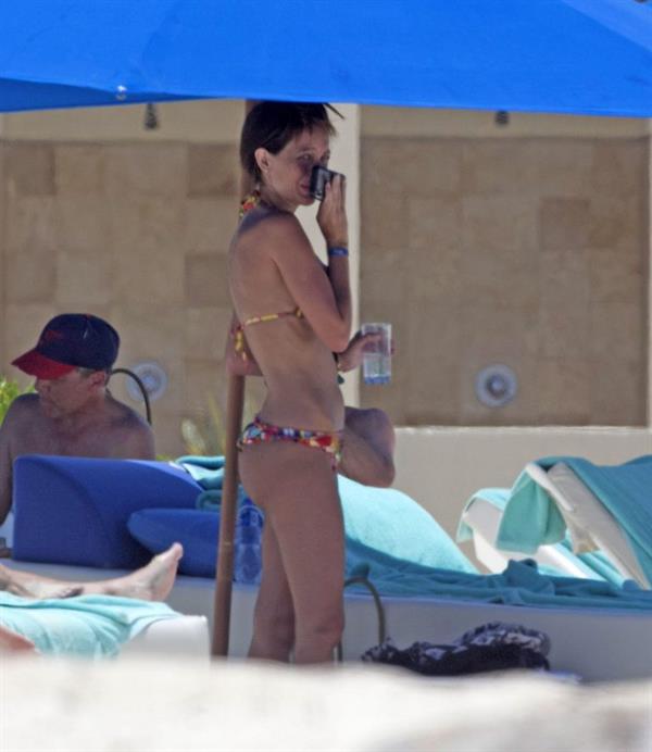 Patricia Zavala sexy ass in a bikini seen at the beach by paparazzi.




