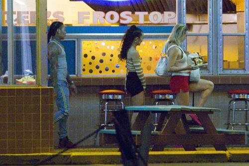 Kate Hudson looking sexy in a bikini top seen by paparazzi.


















