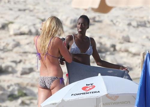 Paola Egonu Bikini Pictures Paola Egonu caught topless at the beach with her nude boobs exposed seen by paparazzi with Francesca Piccinini and Jovana Stevanovic.