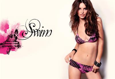 Emily Ratajkowski in lingerie