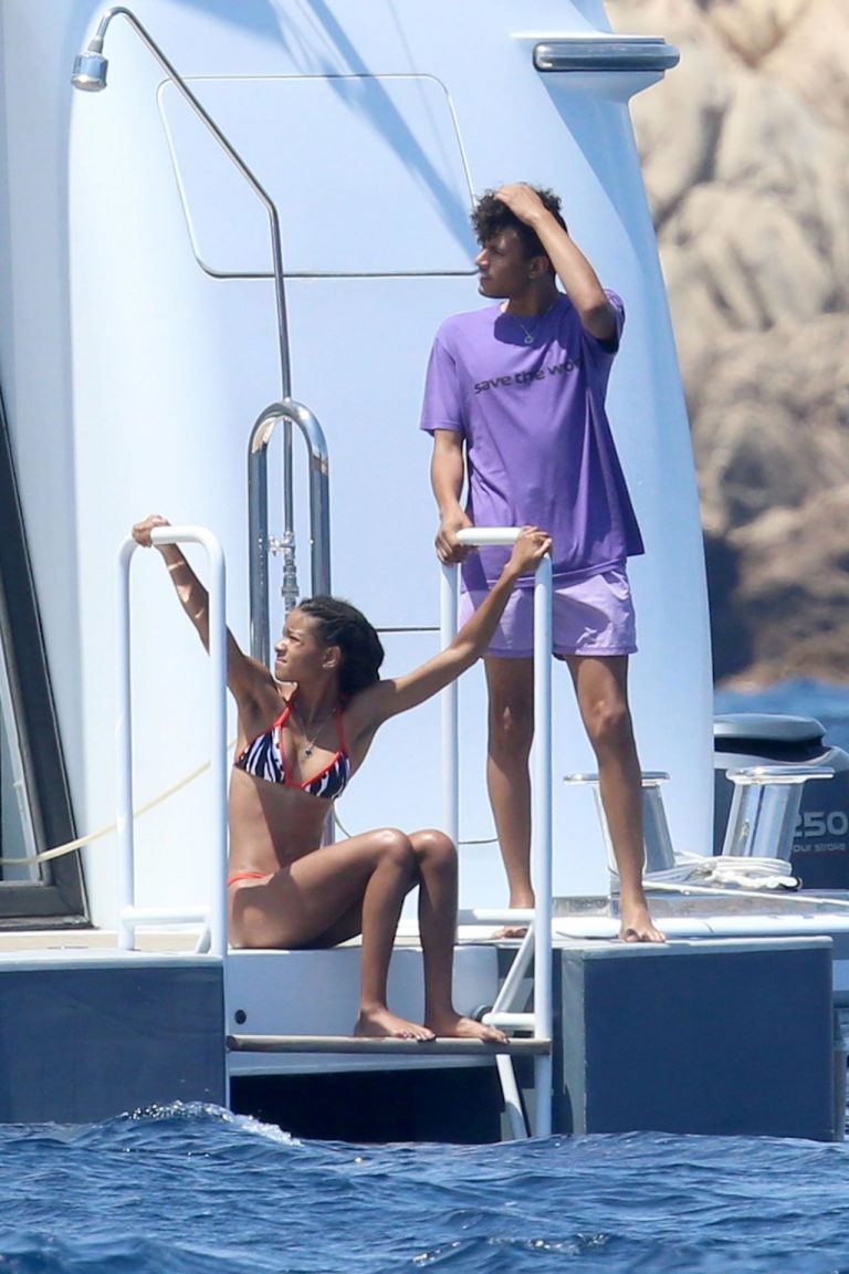 Willow Smith Bikini Pictures Willow Smith sexy ass in a bikini seen by paparazzi out on the water.
