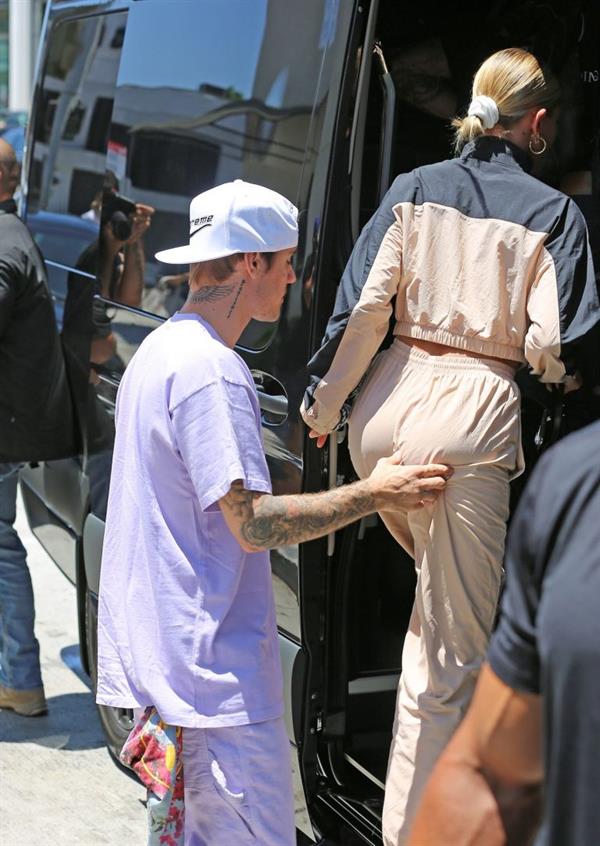 Justin Bieber and Hailey Baldwin getting into their van as he pinches her ass seen by paparazzi.







































