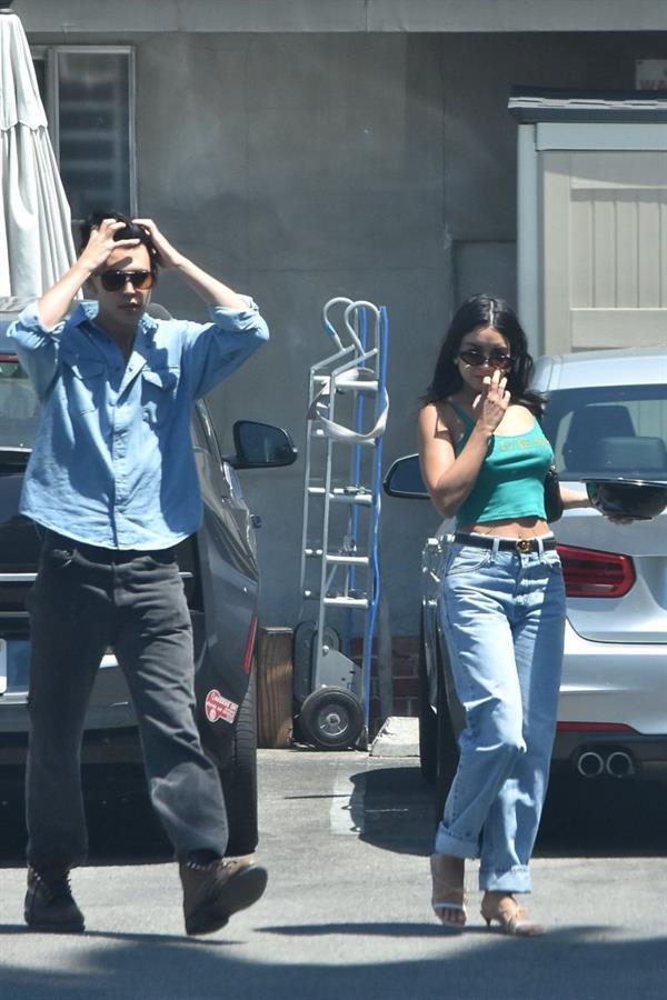 Vanessa Hudgens braless nipples pokies in a green top showing off her tits seen by paparazzi with Austin Butler.


















