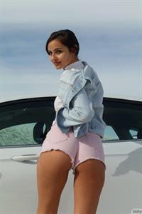 Alejandra Cobos White Desert