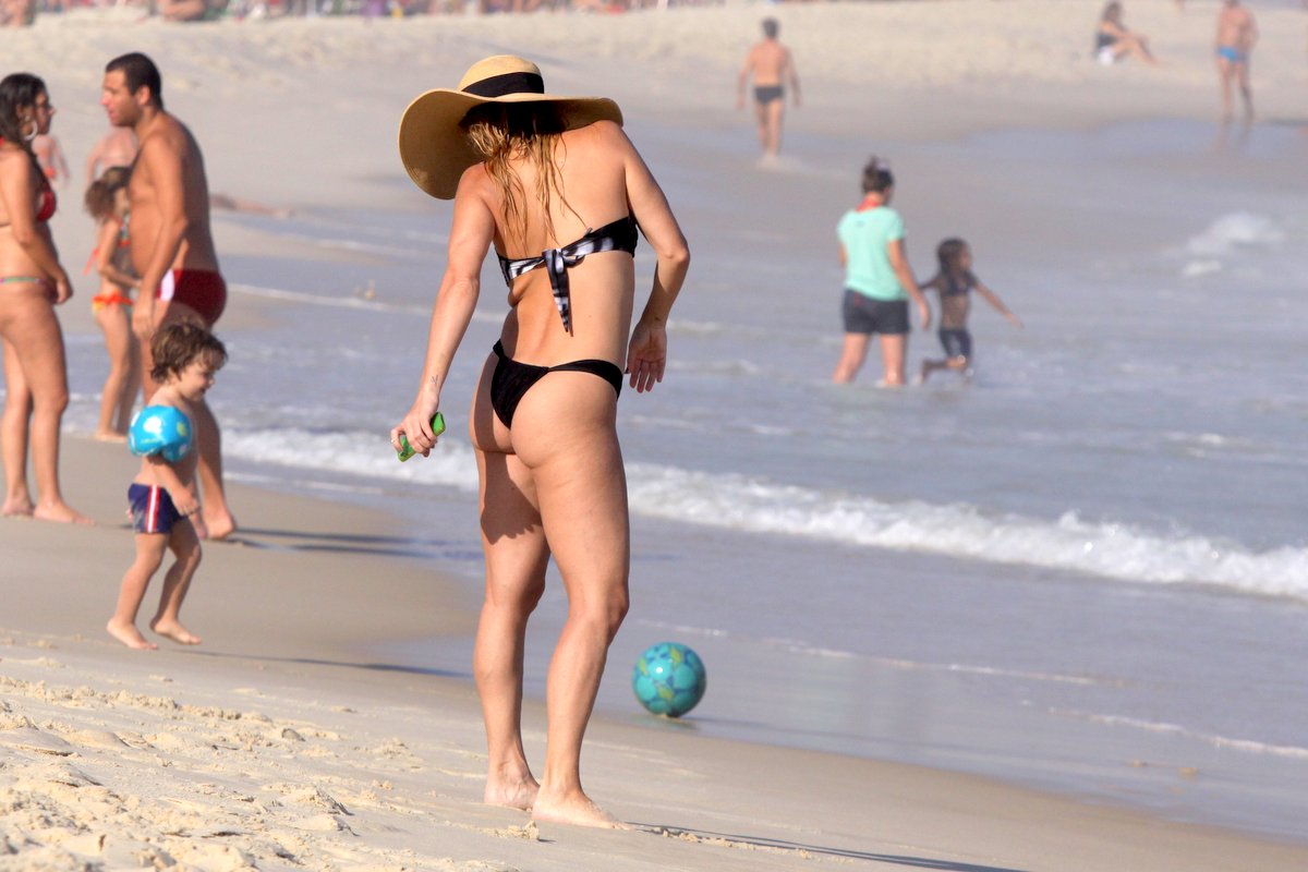 Danielle Winits in a bikini