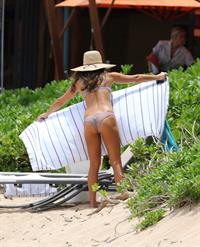 Lea Michele sexy ass in a bikini seen at the beach by paparazzi.











