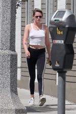 Kristen Stewart braless tits pokies seen by paparazzi in a white top showing off her boobs.










