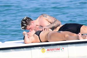 Bella Thorne making out and having fun with her boyfriend in a sexy little bikini seen by paparazzi.






