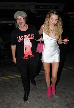Georgia Harrison upskirt flashing her panties seen by paparazzi getting out of a car in a short dress.

















