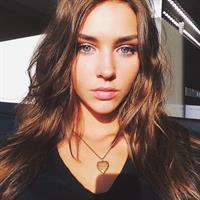 Rachel Cook taking a selfie