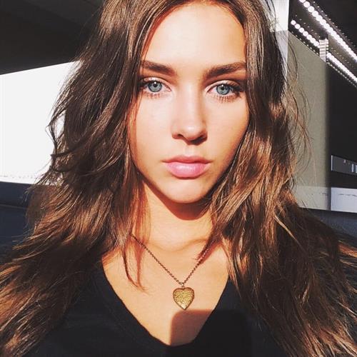 Rachel Cook taking a selfie