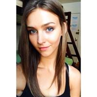 Rachel Cook taking a selfie