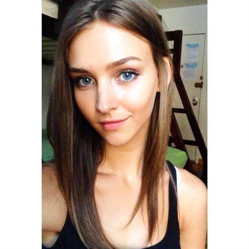 Rachel Cook taking a selfie