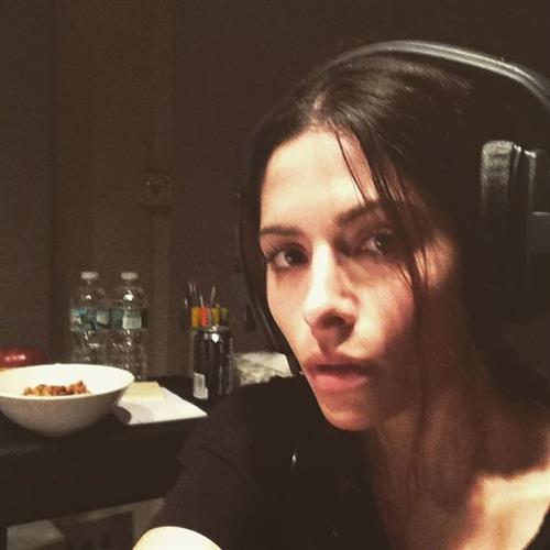 Sarah Shahi taking a selfie