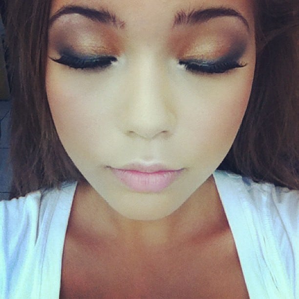 Sandra Kubicka taking a selfie