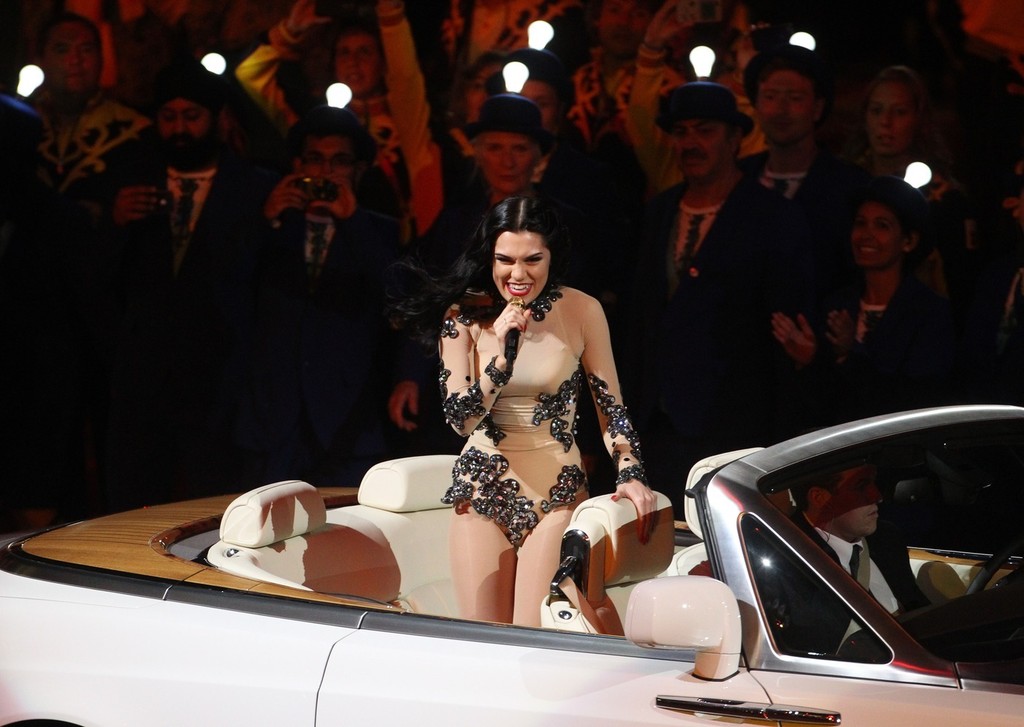 Jessie James Decker Pictures Jessie James Decker