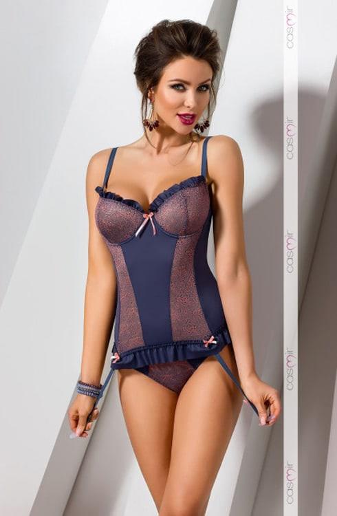 Monika Pietrasinska in lingerie