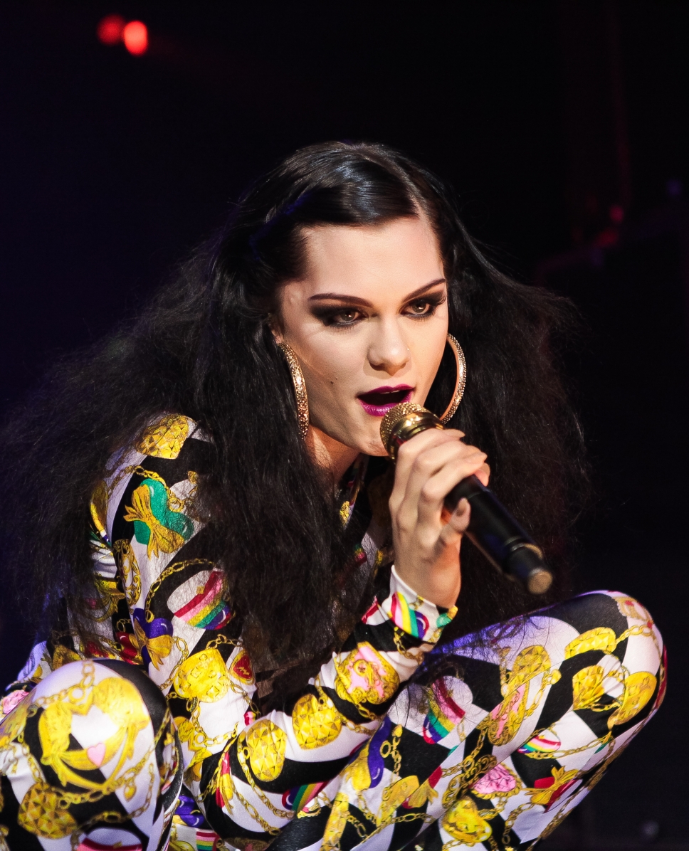 Jessie James Decker Pictures Jessie James Decker