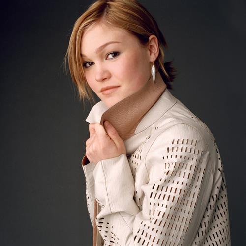 Julia Stiles