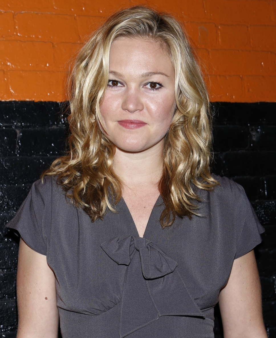 Julia Stiles