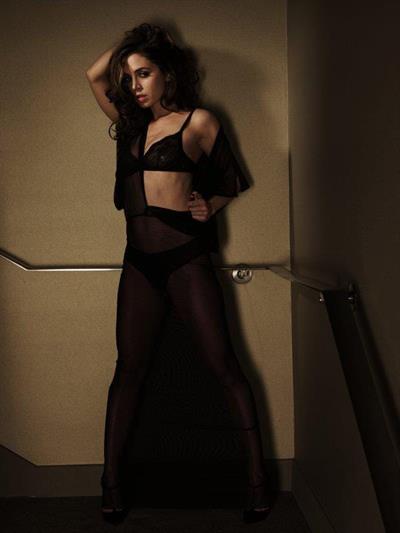 Eliza Dushku in lingerie