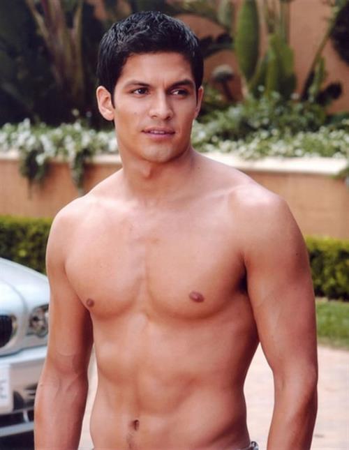 Nicholas Gonzalez Pictures Nicholas Gonzalez