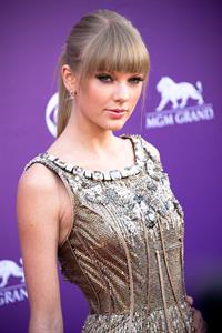 Taylor Swift 48th Annual Academy of Country Music Awards in Las Vegas 4/7/13 