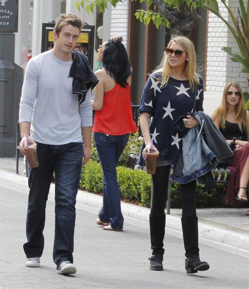 Stephanie Pratt with Robert Buckley in Los Angeles (16.05.2013) 