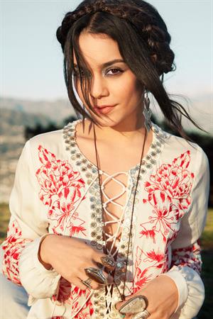 Vanessa Hudgens 2013 Hilary Walsh Photoshoot For Cosmopolitan Magazine 