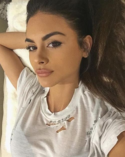Sophia Miacova taking a selfie
