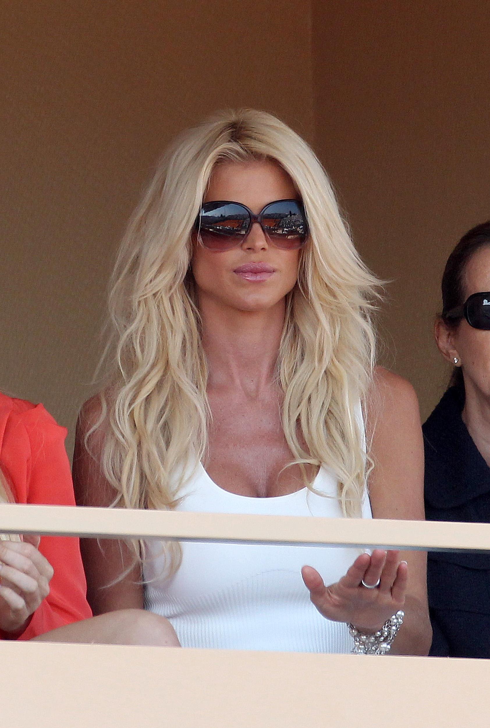 Victoria Silvstedt Pictures Victoria Silvstedt Attends Novak Djokovic match at Monte-Carlo RoleMasters in Monaco (April 18, 2013)