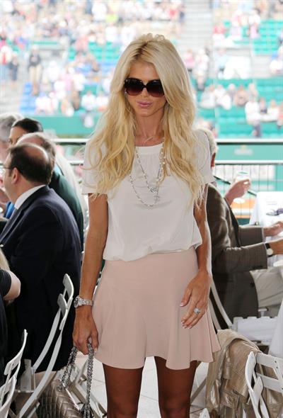 Victoria Silvstedt Lunches at the Monte-Carlo Country Club in Monaco (April 19, 2013) 