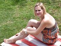 Gorgeous Carianne is a sexy mom from the UK